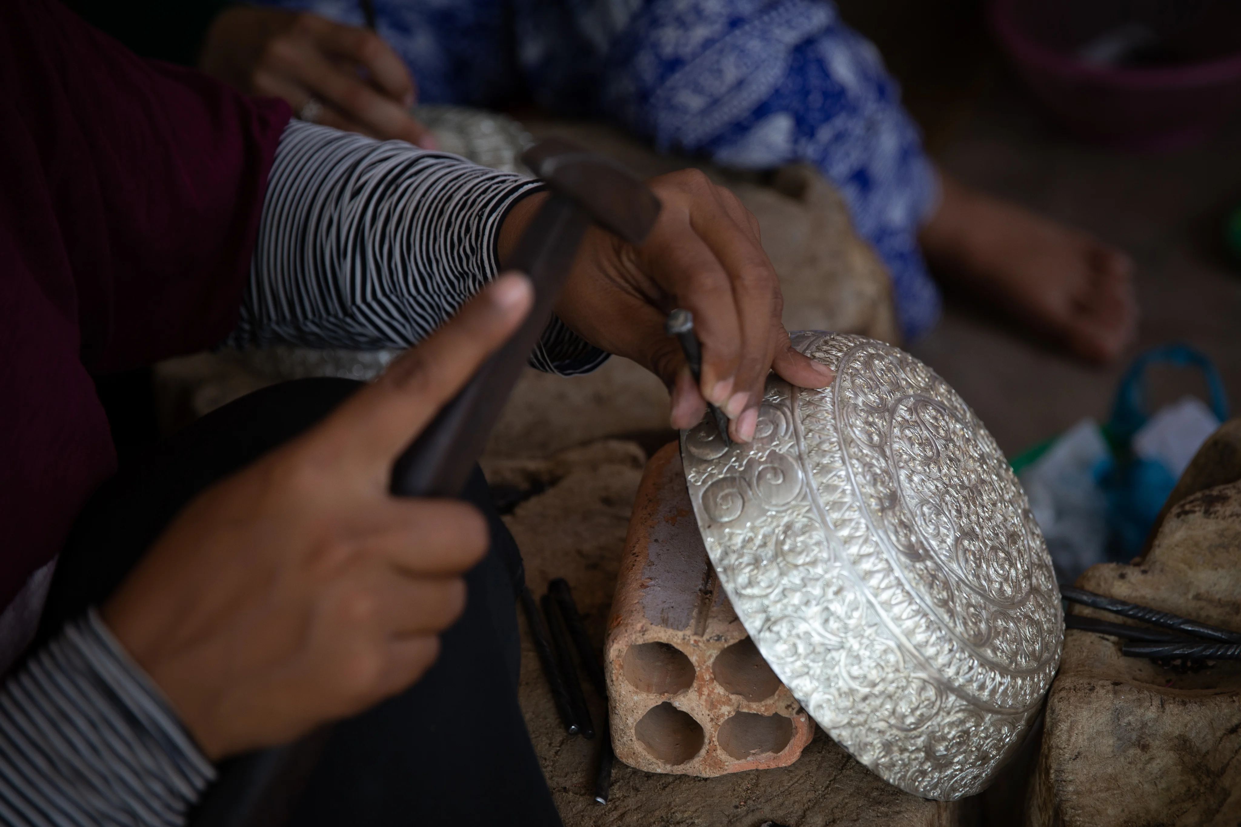 Shop For Sustainable Souveniers to Help The Locals